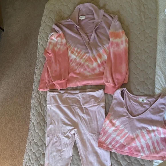 Lou & Grey XL Pink Tie-Dye Lounge Set (3 pieces) - Picture 1 of 6